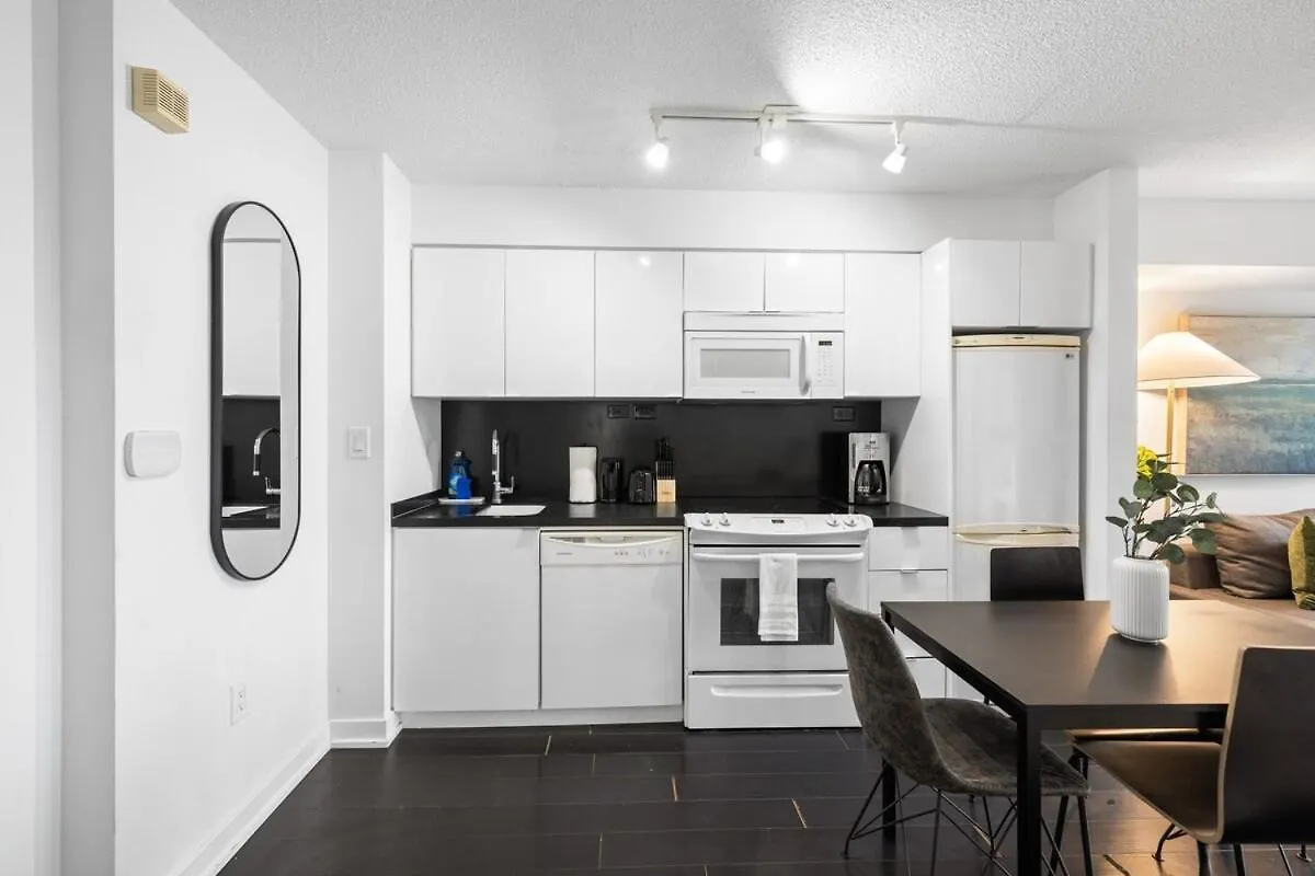 アパート Modern 1Br King Suite, Central Downtown トロント